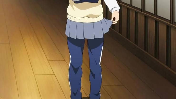 制服のスカートは寒くて困る　女子高校生が勇気を出してスラックスで登校したら