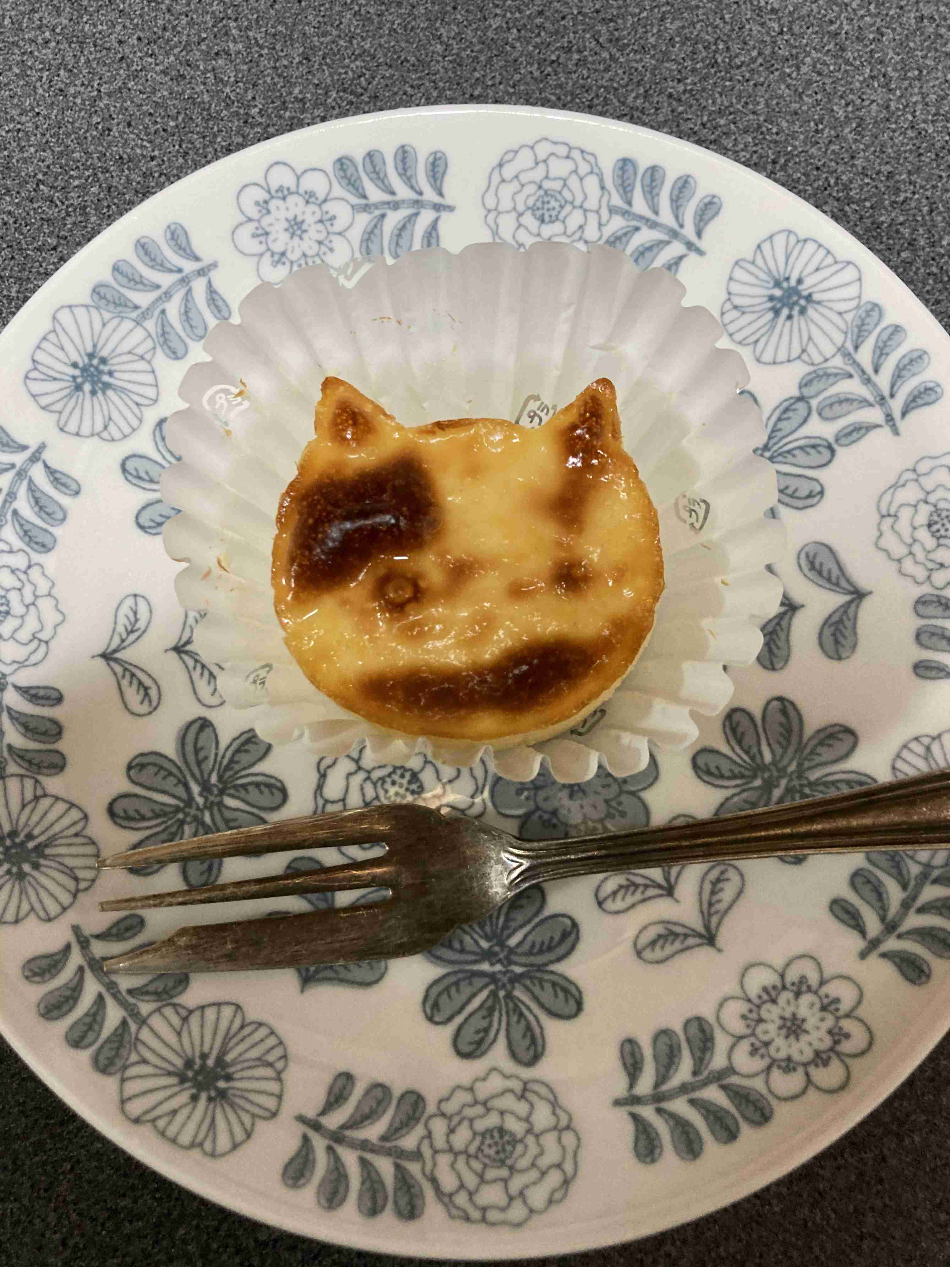 ねこねこ食パン好きな人!!