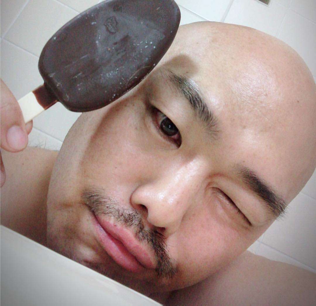 「死ね」「テレビに出るな」の罵詈雑言も気にしない　クロちゃんが教えるSNS上の攻撃から身を守る方法