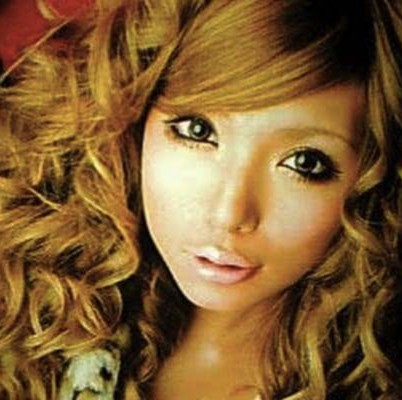 佐藤ノア、益若つばさと平成ギャルコスプレ 令和量産型＆地雷女子にも＜独占カット＞