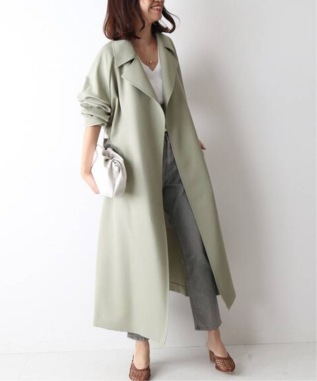 春でも春っぽくないファッションが好きな人