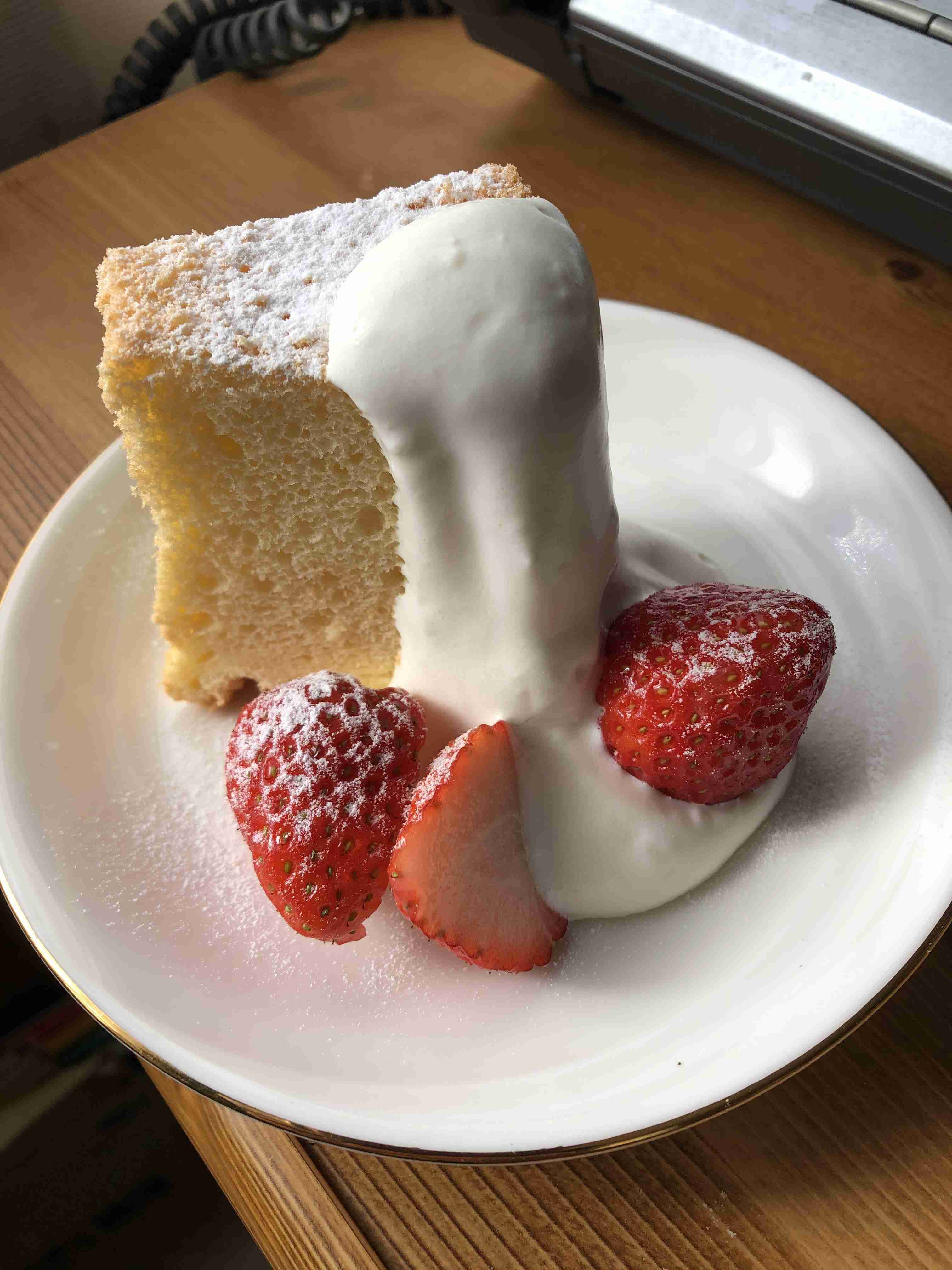 ケーキ作りが趣味な人