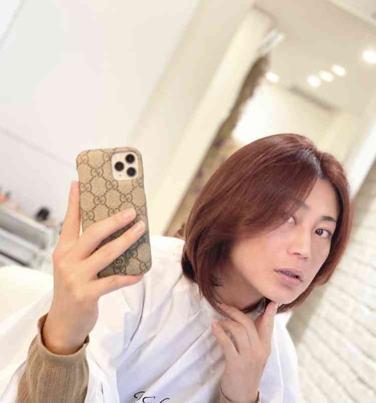 雑談コメントと内容に全く関係無い画像を貼ってカオスにするトピ