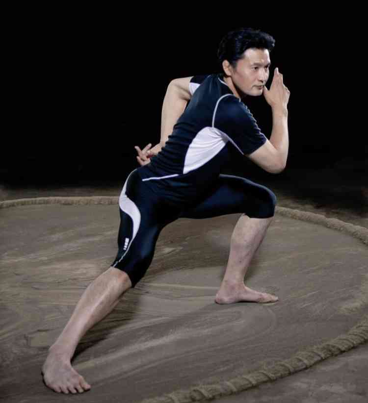 雑談コメントと内容に全く関係無い画像を貼ってカオスにするトピ