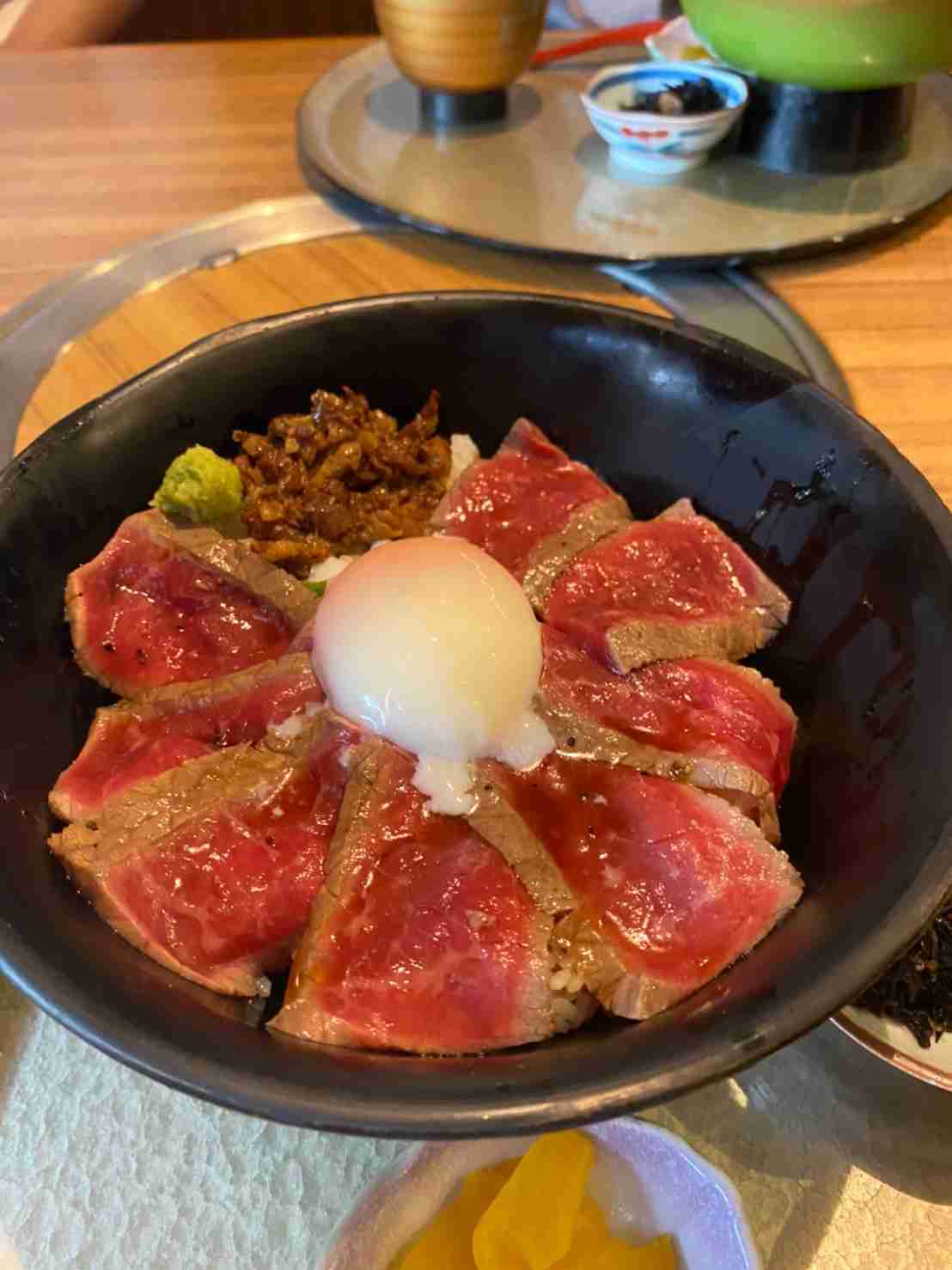 携帯やパソコンにあるご当地グルメの写真が見たい！