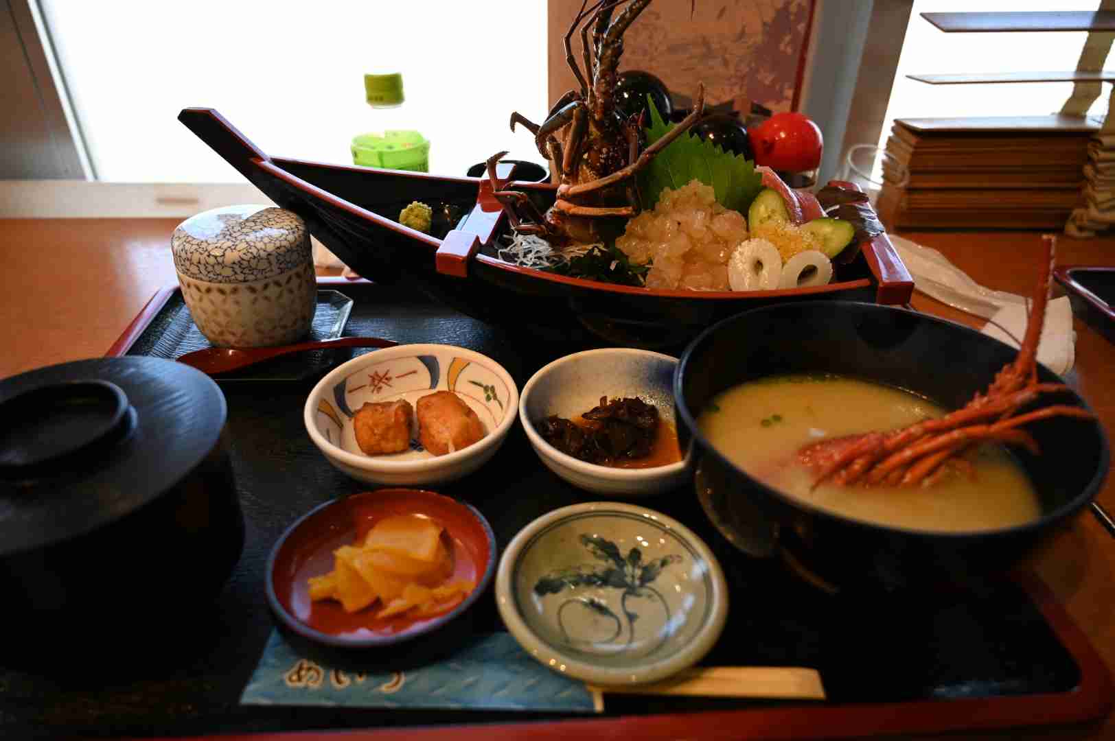 携帯やパソコンにあるご当地グルメの写真が見たい！