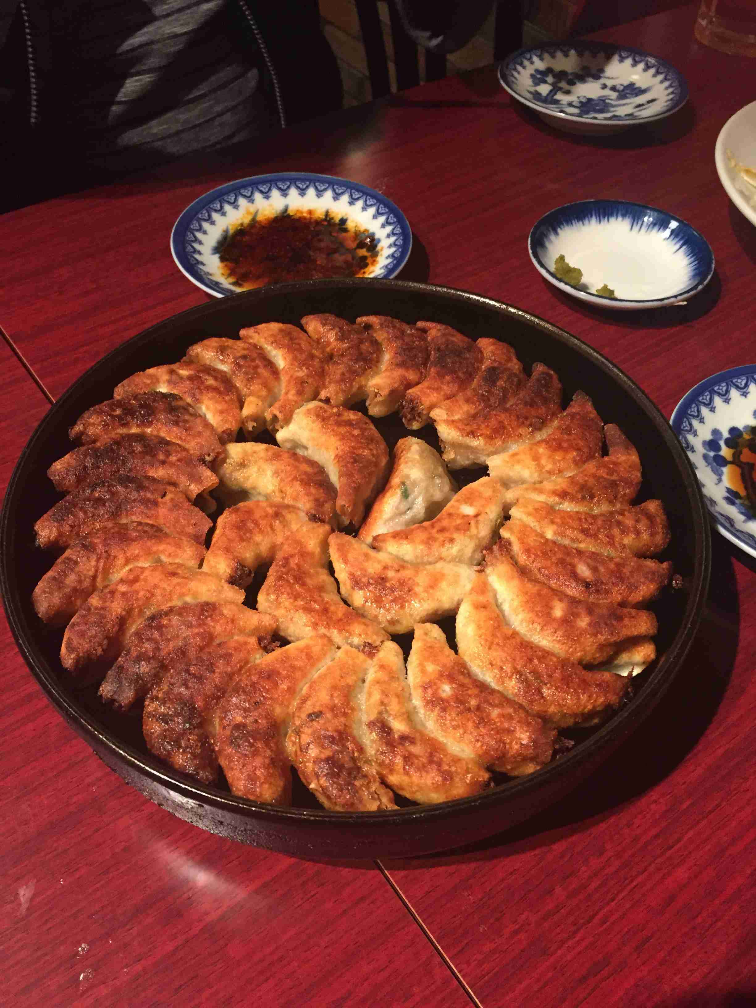 携帯やパソコンにあるご当地グルメの写真が見たい！