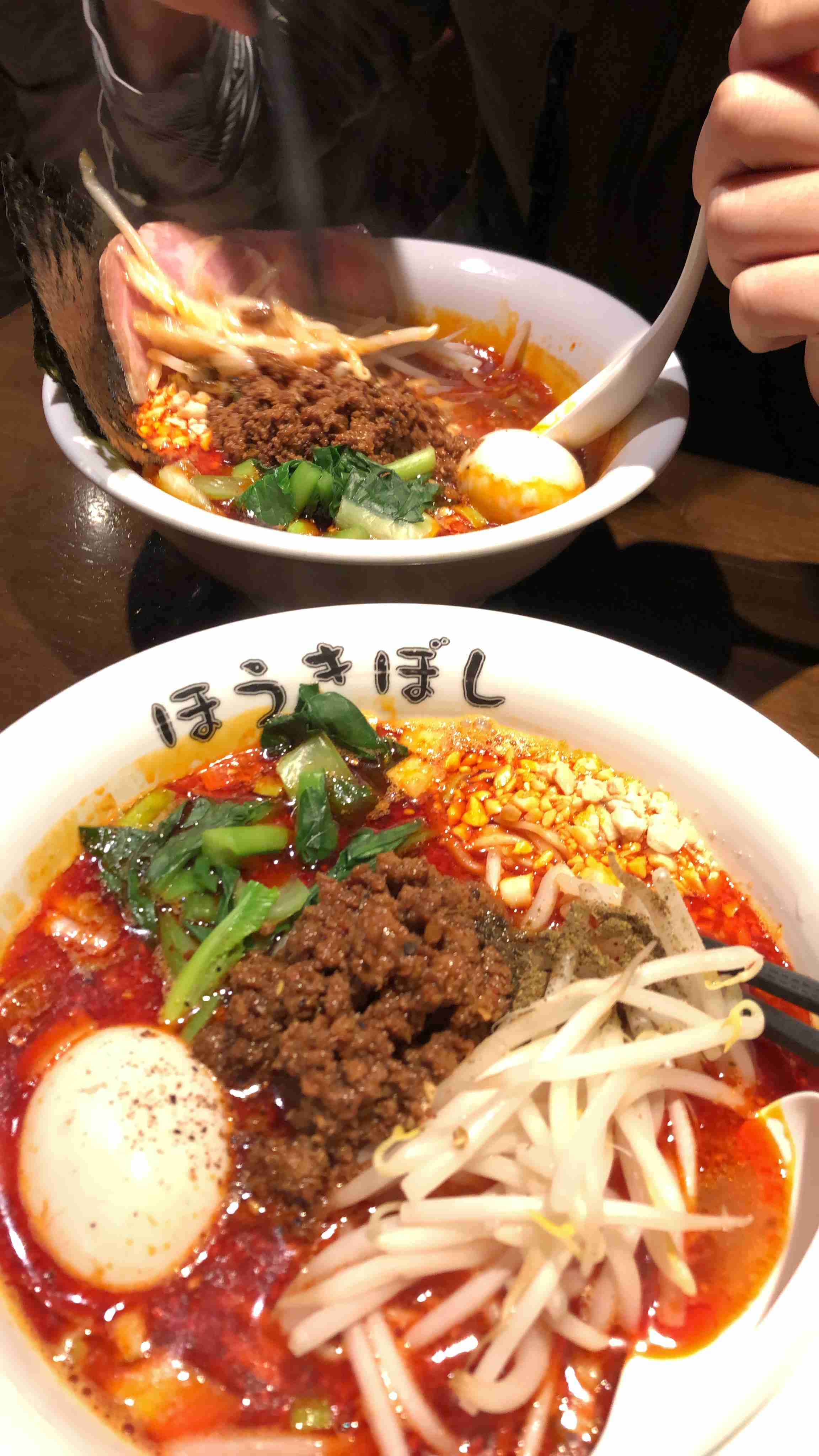 携帯やパソコンにあるご当地グルメの写真が見たい！
