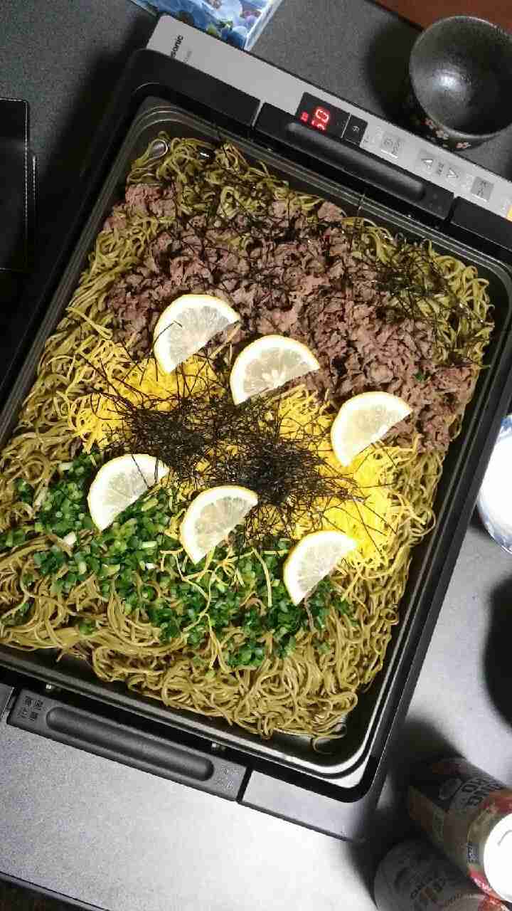 携帯やパソコンにあるご当地グルメの写真が見たい！