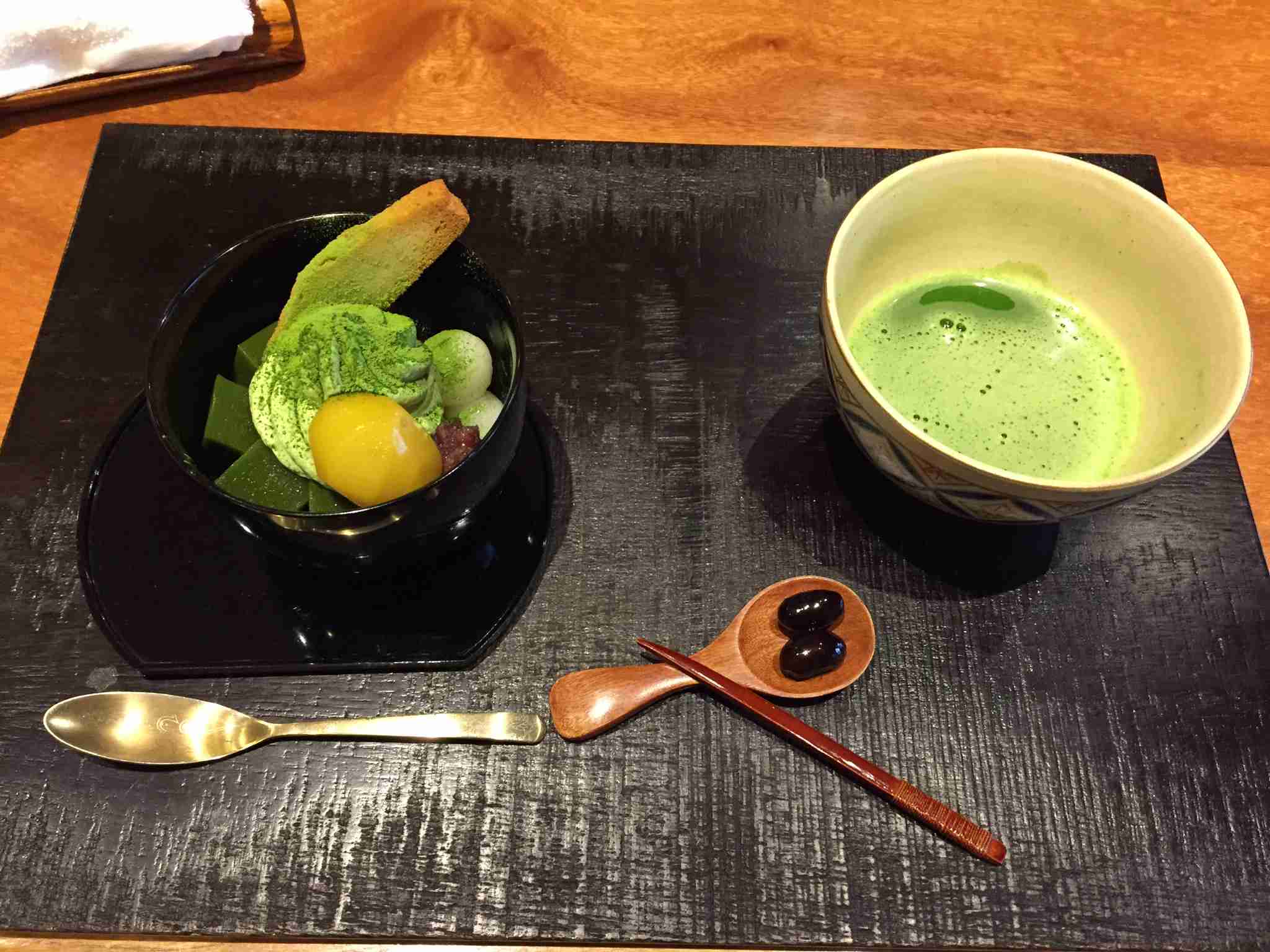 携帯やパソコンにあるご当地グルメの写真が見たい！