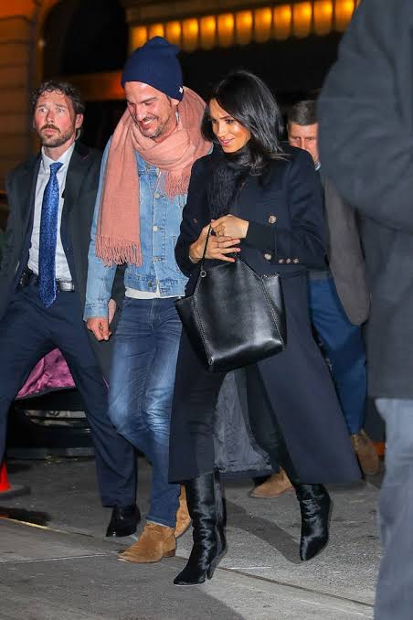 メーガン妃「英王室、長男の肌の色の濃さを懸念」明かす