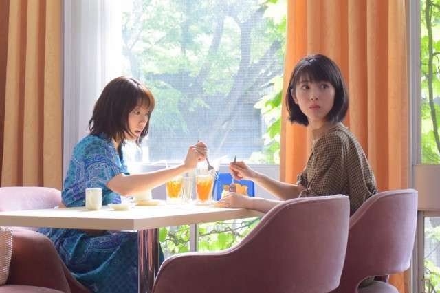 浜辺美波のフォトエッセイ「夢追い日記」が重版決定