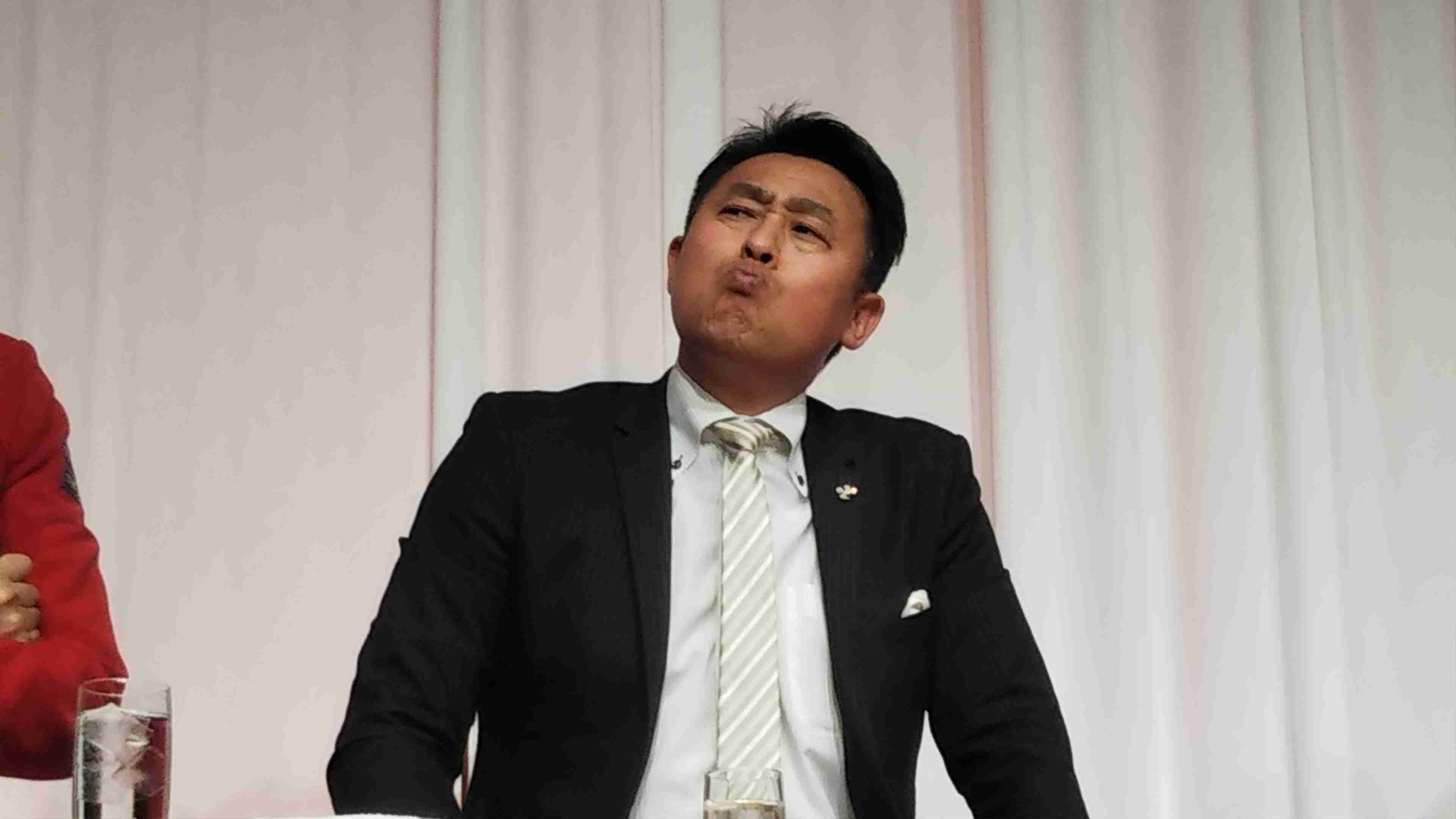 日本ハムファイターズファンの人!