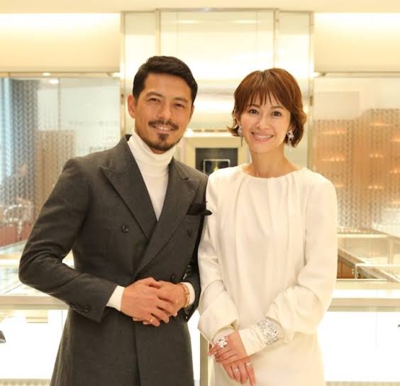 畑野ひろ子、鈴木啓太氏と仲良し夫婦ショット公開「素敵なご夫婦」「癒されました」