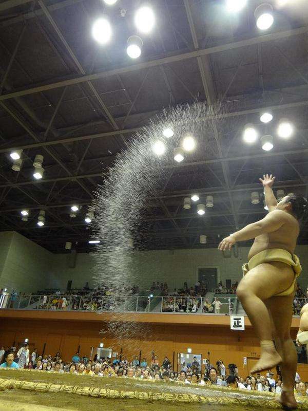 Facebook、音声チャット開発か　「クラブハウス」に類似―米紙報道