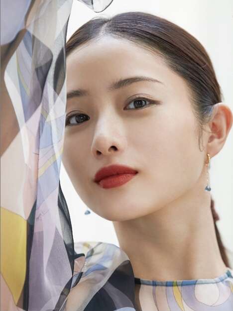 整形していない有名人