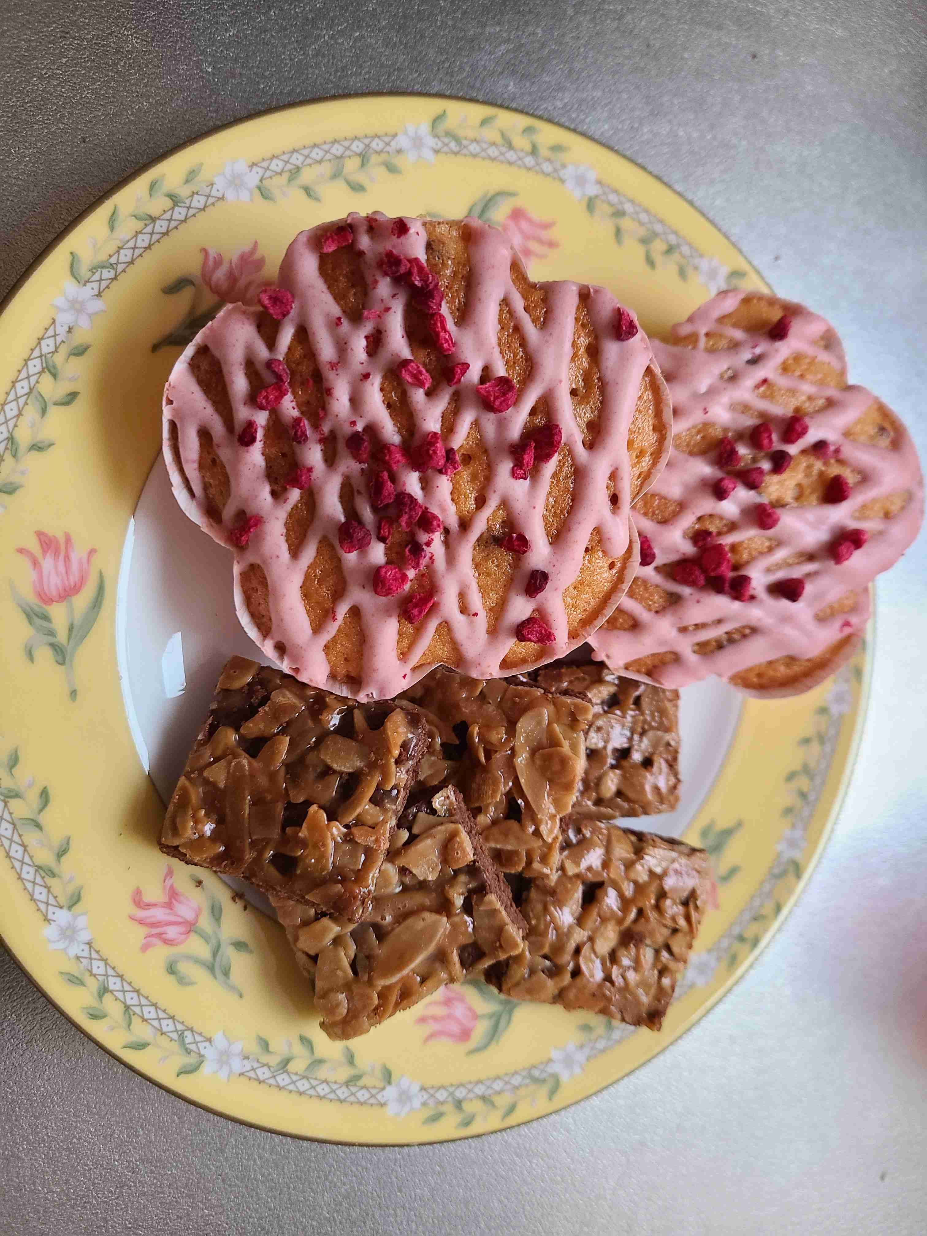 ガル民の手作りお菓子が見たい🥞【定期】