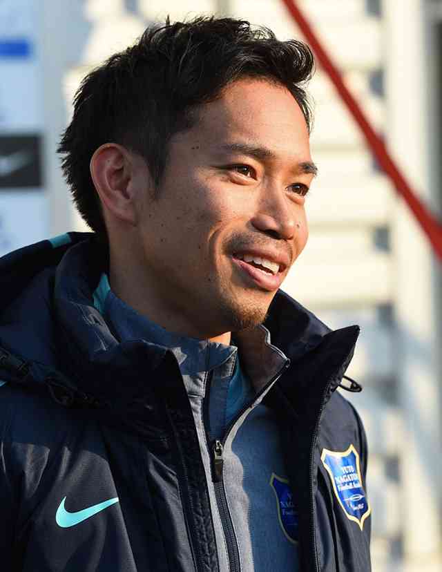 【サッカー・プロ野球】誰のユニフォーム持ってますか?