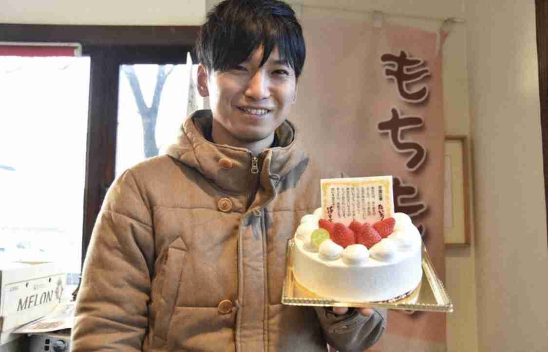 1カ月で150個以上の注文　「卒業証書」付きケーキが人気　群馬