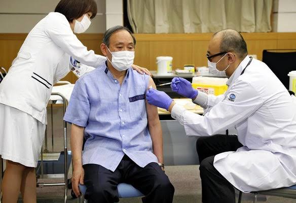 菅首相 都内で1回目のワクチン接種 来月前半予定の訪米前に