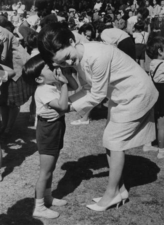 天皇陛下61歳に　眞子さま結婚「多くの人が納得してくれる状況になることを願う」