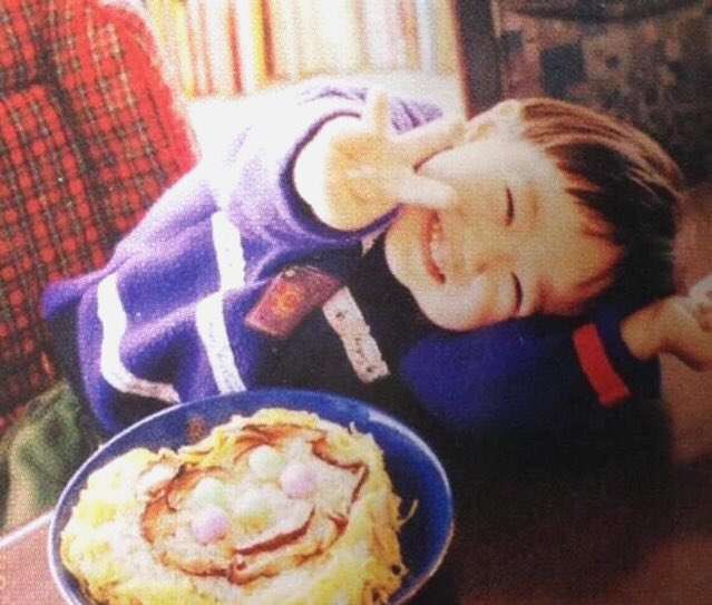 幼少期の写真でどの芸能人か当てるトピ
