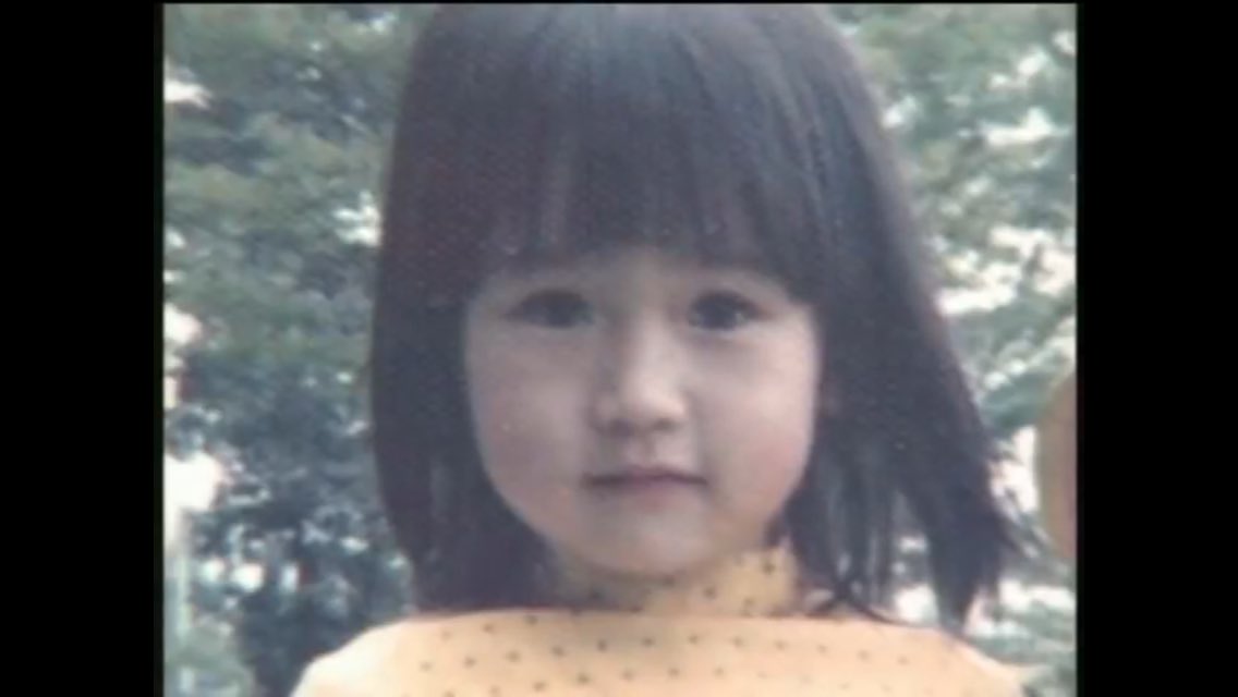 幼少期の写真でどの芸能人か当てるトピ