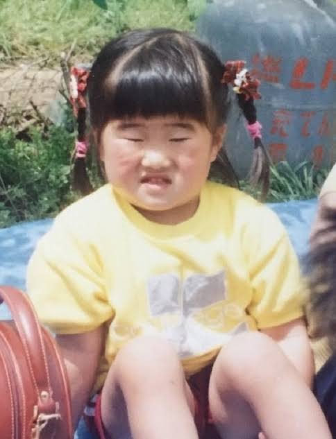 幼少期の写真でどの芸能人か当てるトピ