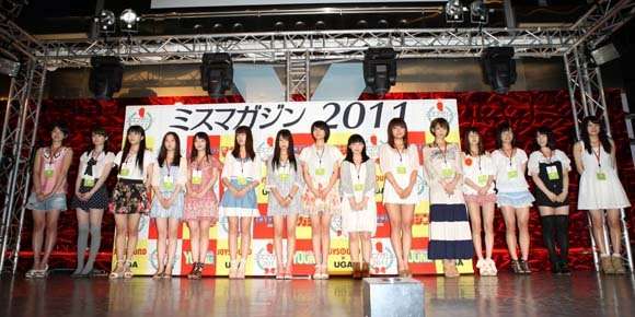 田原俊彦の長女・田原可南子、純白ミニワンピで美脚披露「天使が降臨したみたい」「めっちゃ可愛い」