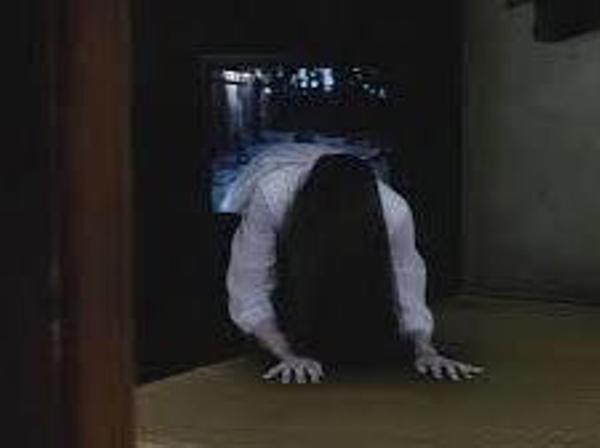 【カラオケ】歌を歌うと誰かが続きを歌ってくれるトピ