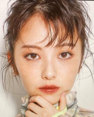浜辺美波、11歳からの