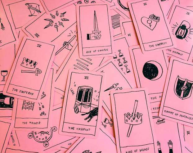 いろいろなタロットカードを見たい✩.*˚