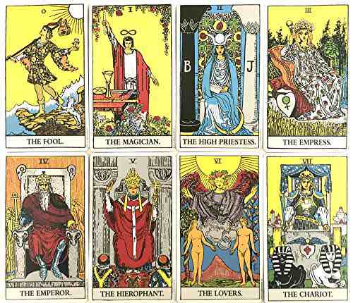 いろいろなタロットカードを見たい✩.*˚