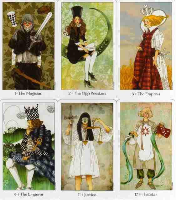 いろいろなタロットカードを見たい✩.*˚