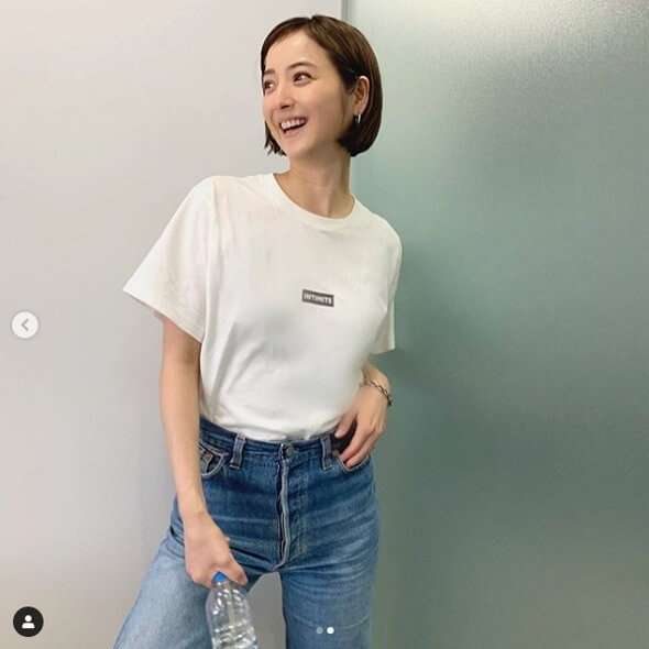 白Tシャツ＋デニム【画像】