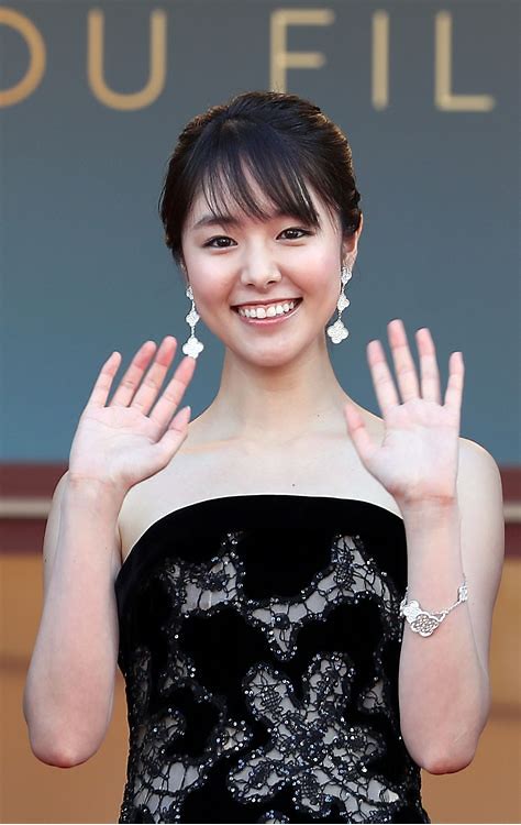 ミスチル桜井和寿の長男・kaito、足立佳奈と2ショット「ほぼ桜井さん！」「美男美女」