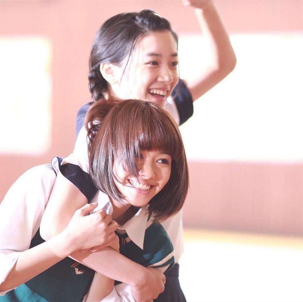 有名人の仲良しツーショットの画像