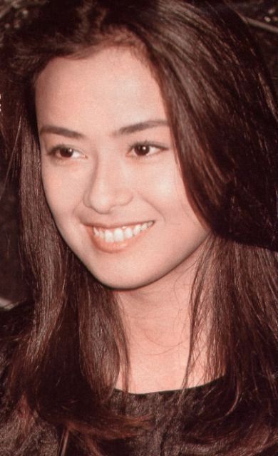 エレナ・アレジ・後藤：ゴクミの娘「深刻なニキビに悩んでいた」　経験生かしスキンケアブランド監修