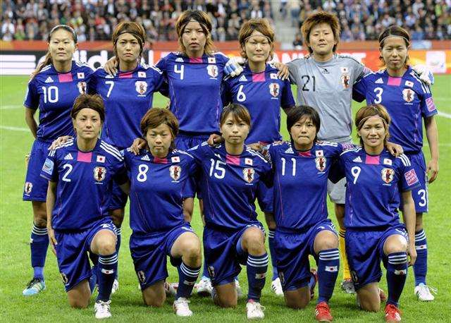 ニコラス・ケイジが日本人女優と2月に5度目の結婚 花嫁は京都の着物姿