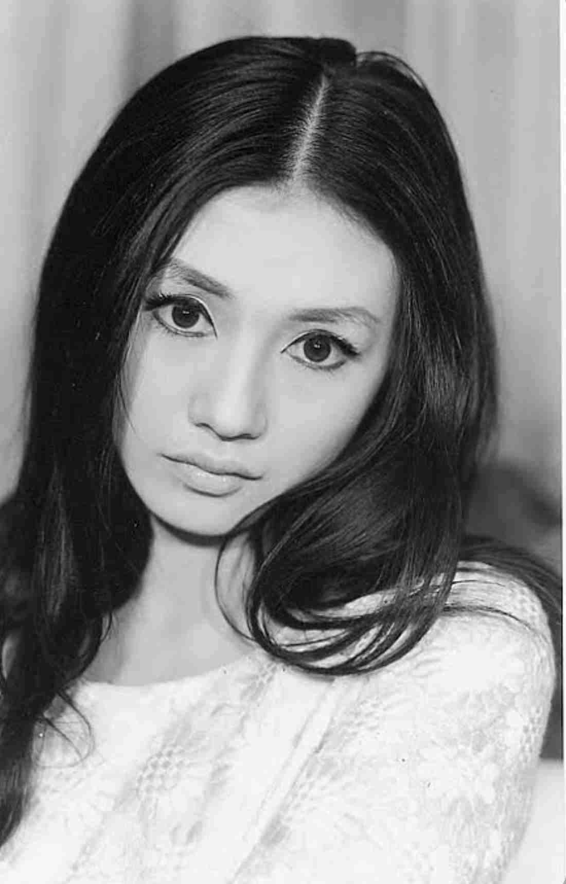 目の大きい芸能人の画像がみたい