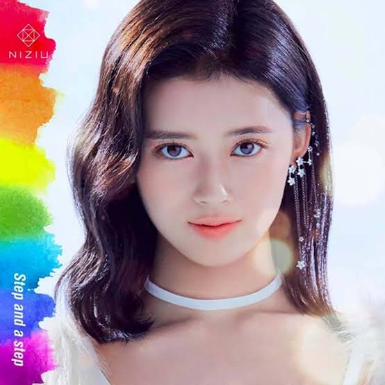 目の大きい芸能人の画像がみたい