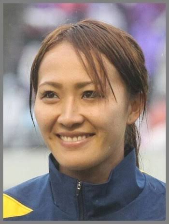 丸山桂里奈の黒髪写真「榮倉奈々かと」と反響　アンミカ「良い女感すごい！」