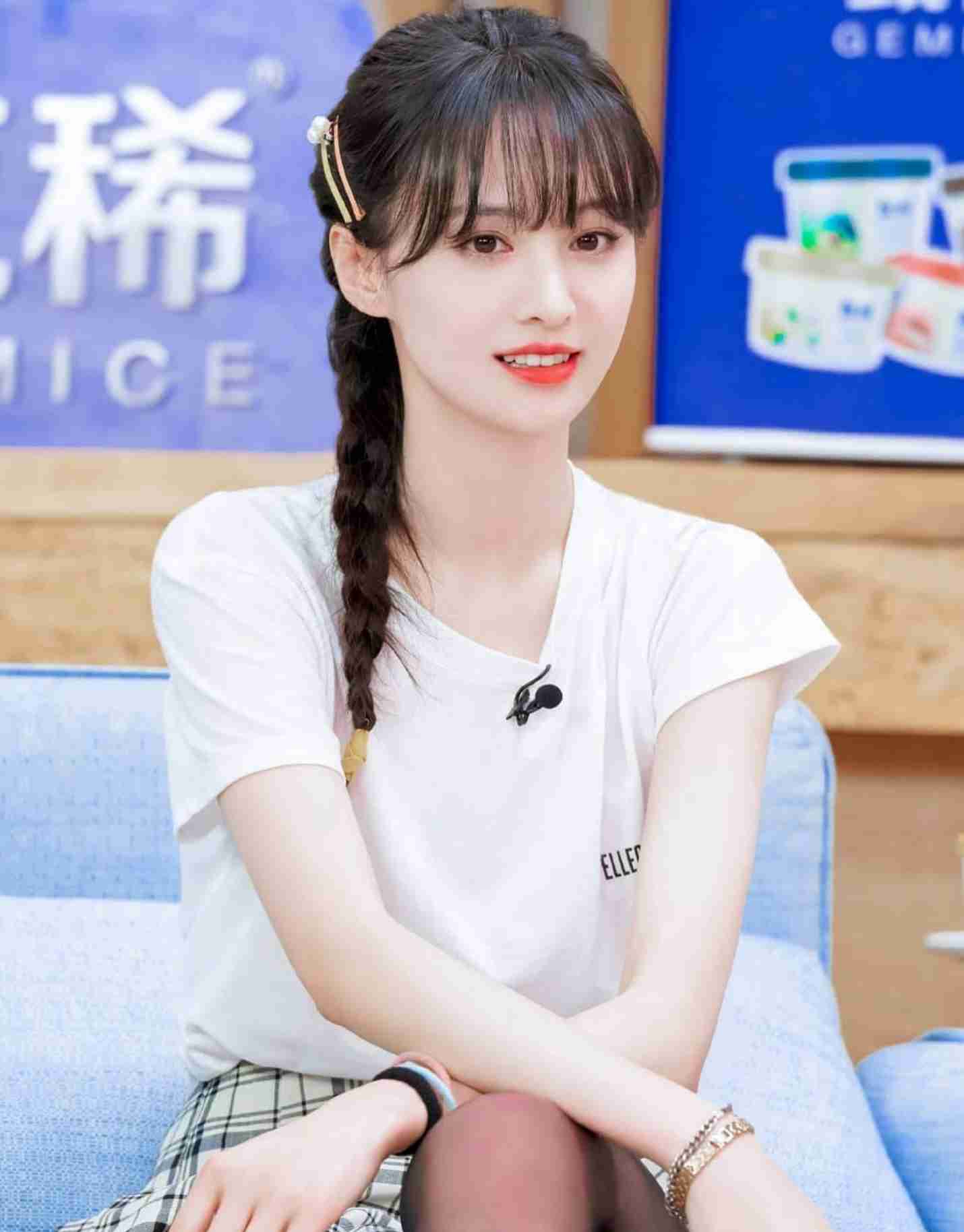 【芸能人】不意に撮られてるのに美しい画像