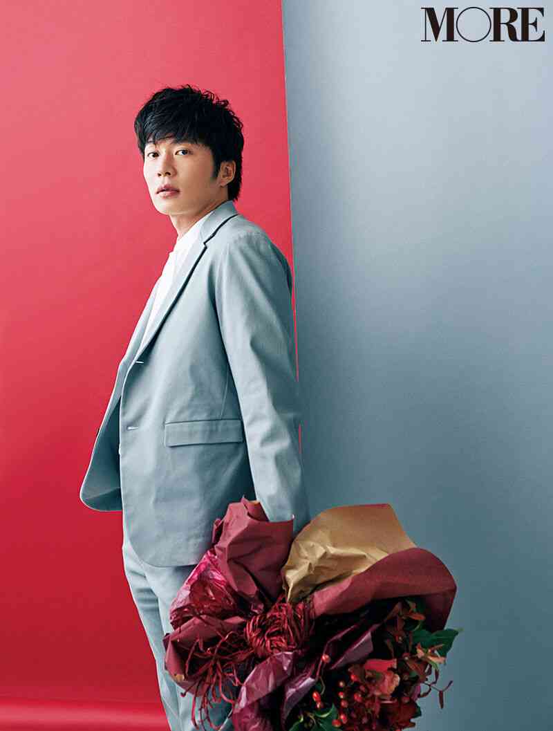 【画像】花と男性有名人