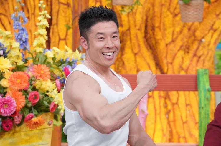 【画像】花と男性有名人