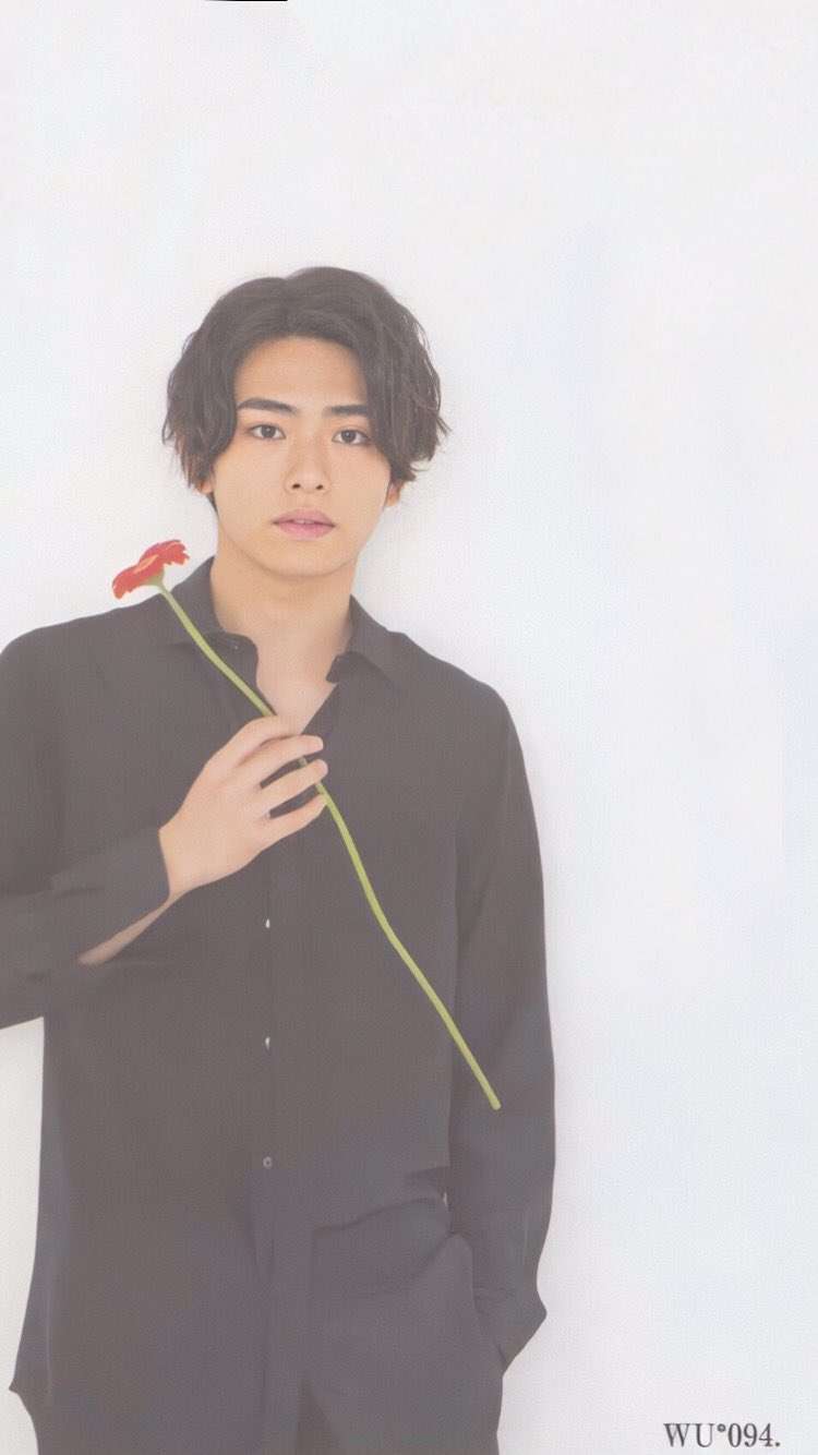 【画像】花と男性有名人
