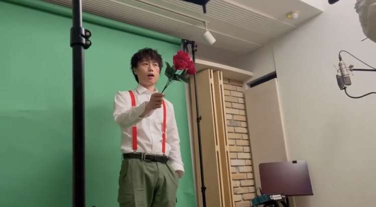 【画像】花と男性有名人