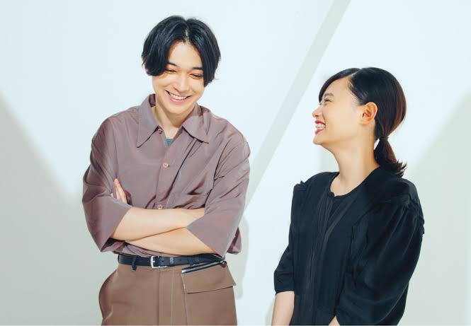 【画像】花と男性有名人