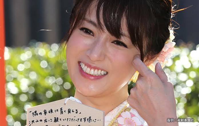 綾瀬はるか、ブラトップ姿が美しい 開放感溢れる新CM