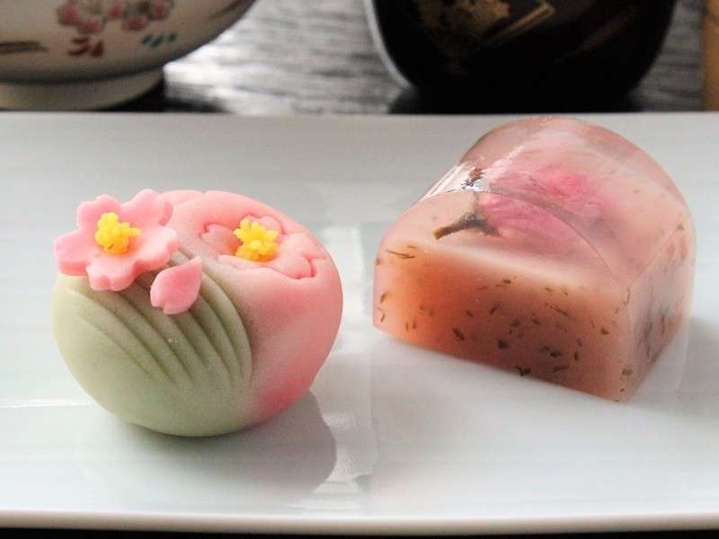 春のお菓子（和菓子、洋菓子）